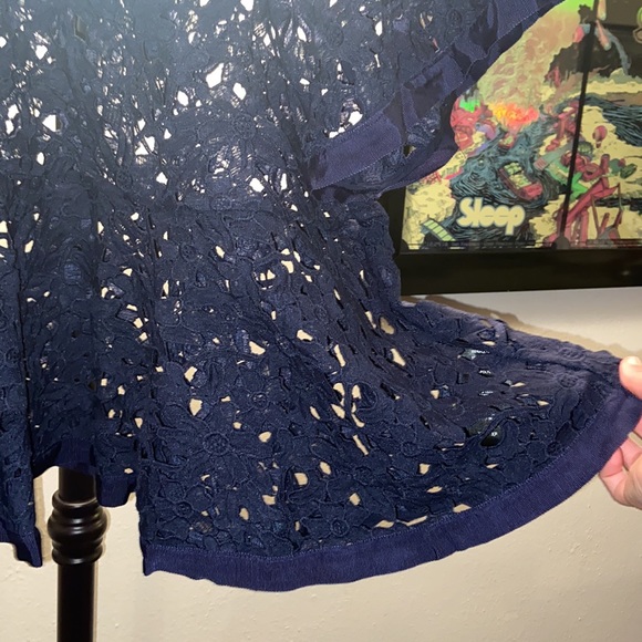 Lace swing top - Picture 2 of 3